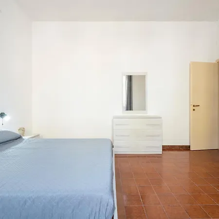 Domus Mandrolisai Casa de Férias *