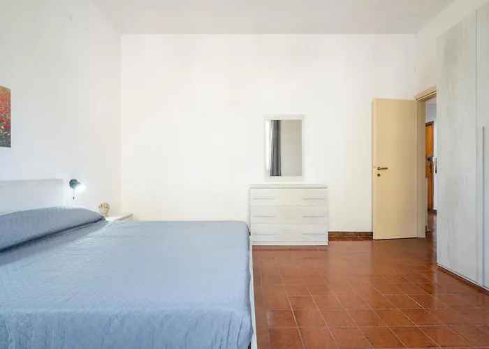 Domus Mandrolisai Feriehus *